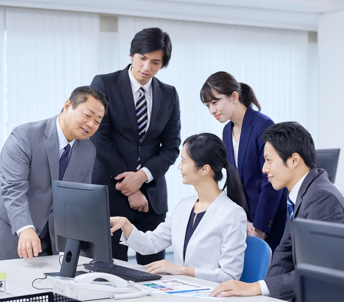 笑顔の社員たち
